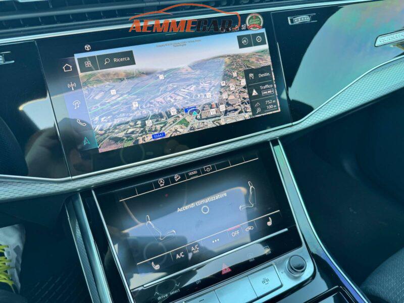 Audi Q8 SUV 50 TDI 286 CV quattro S-line