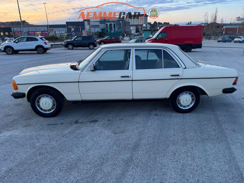 MERCEDES BENZ 200d W123 ISCRITTA ASI